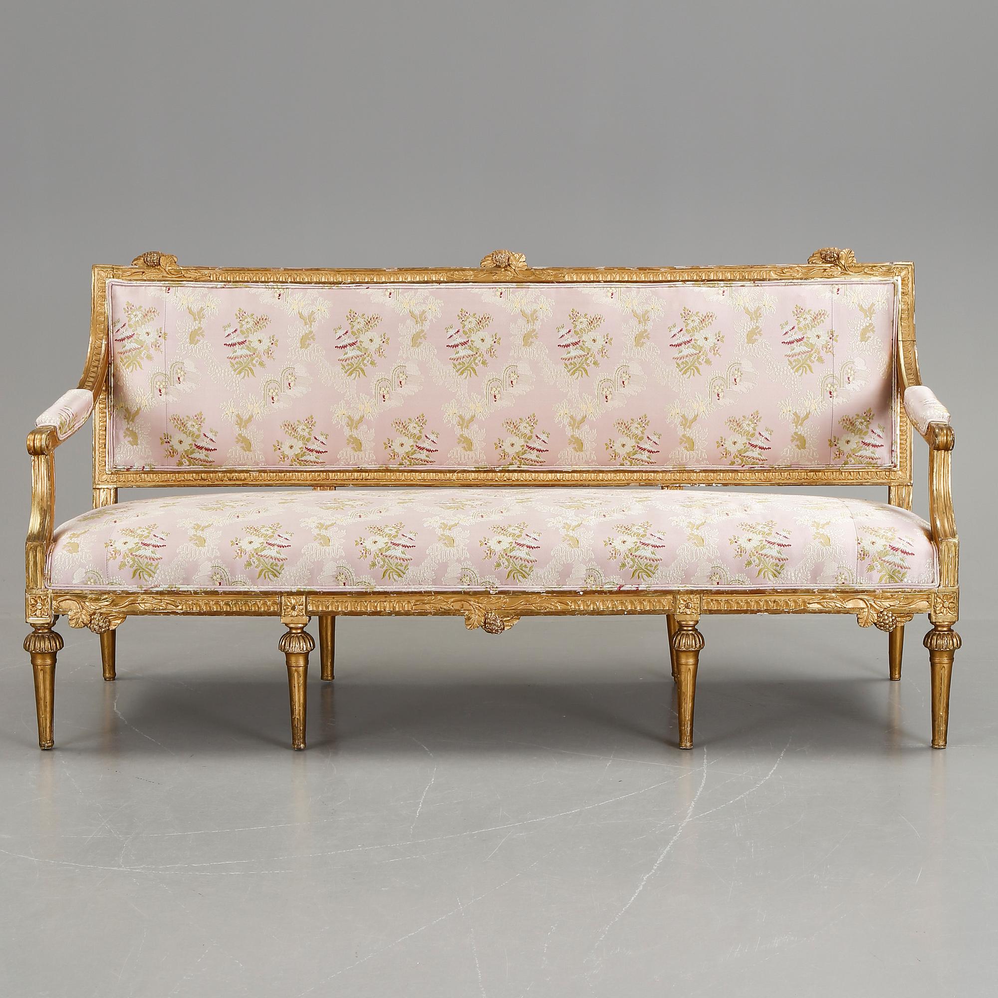 SOFFA, sengustaviansk, omkring år 1800.