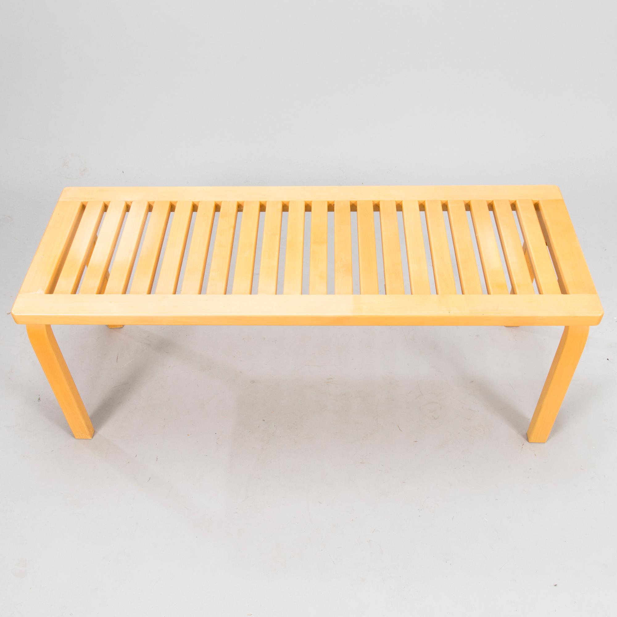 ALVAR AALTO, RITILÄPENKKI, 153A, Artek, 1900-luvun loppupuoli. Muotoiltu v. 1945.