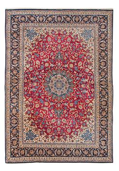 975. SEMI-ANTIQUE/OLD ESFAHAN PART SILK. 364 x 252 cm.