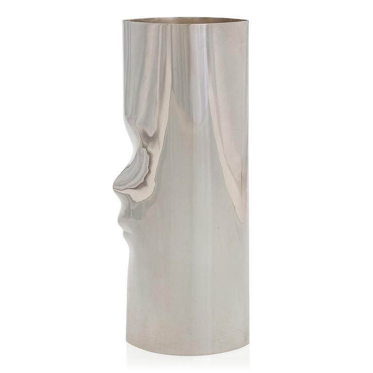 Pekka Piekäinen, maljakko, sterlinghopeaa, J.A. Tarkiainen, Helsinki 1988.