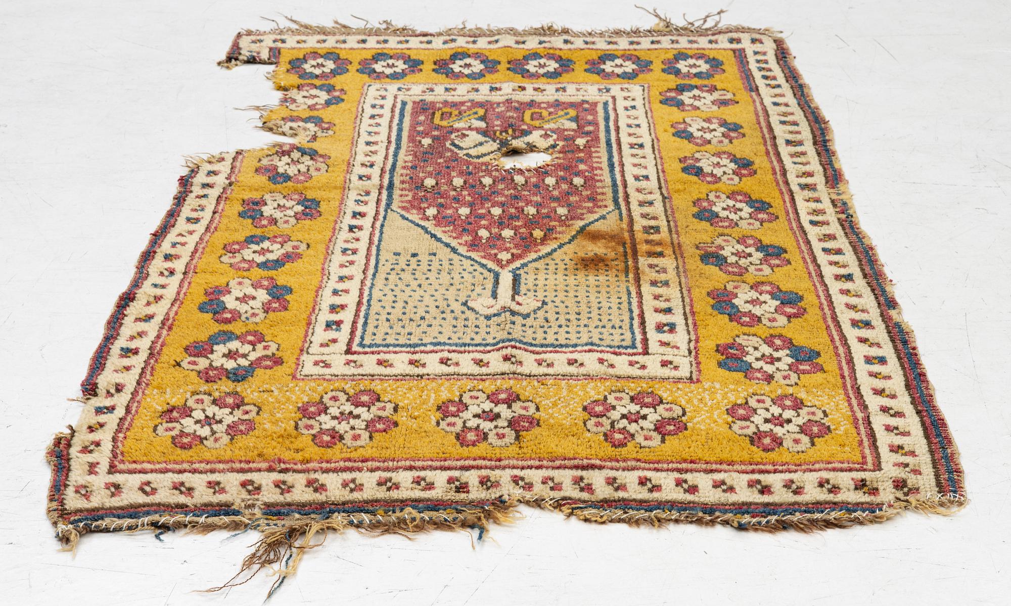 Fragment, antik Monastir,  Osmanska riket, ca 170 x 104 cm.