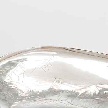 Tapio Wirkkala, Fat, silver, "Björnjakt", Tillander, Helsingfors 1951.