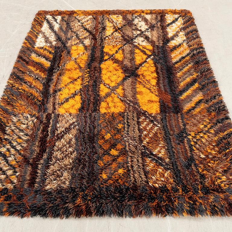Marianne Richter, rya labeled machine-sewn 193x140 cm.