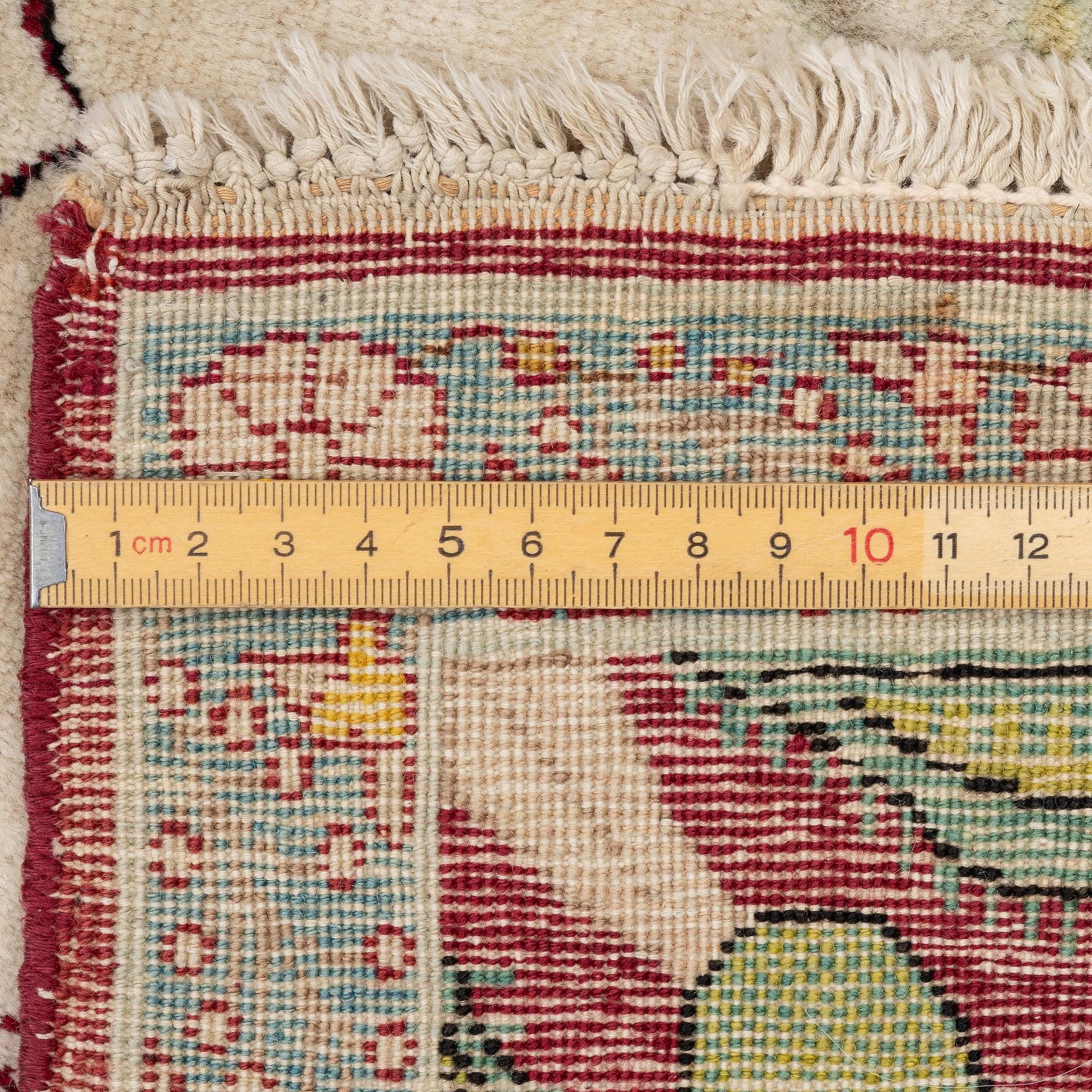 Matta, antik Kirman Laver, figural, södra Persien, ca 214 x 130 cm.