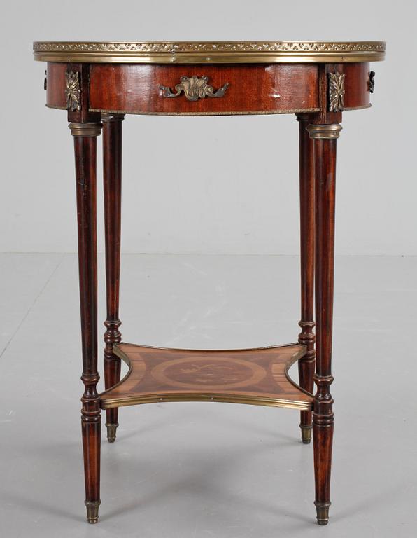 SALONGSBORD, Ny Louis XVI, Frankrike sent 1800-tal.