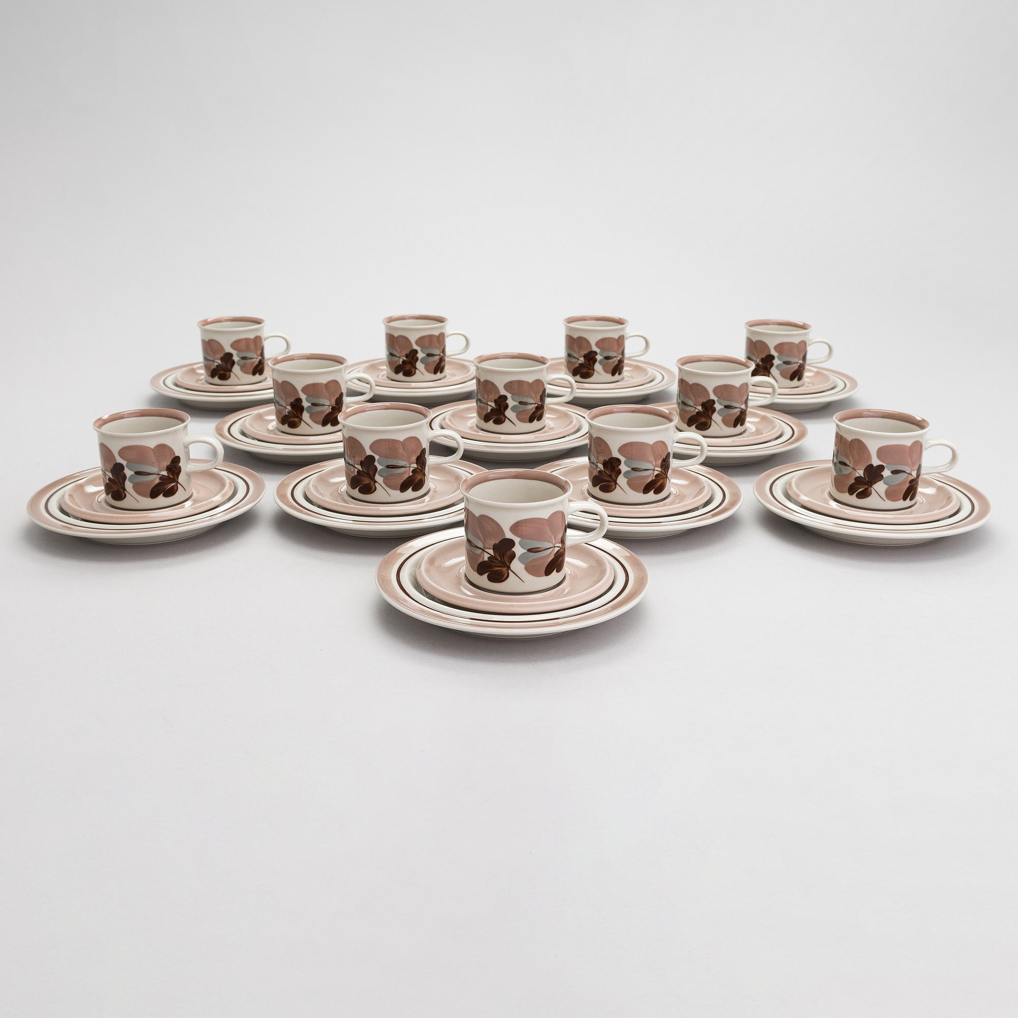 Ulla Procopé, a 24-piece 'Koralli' coffee set, Arabia, Finland 1983-1987.