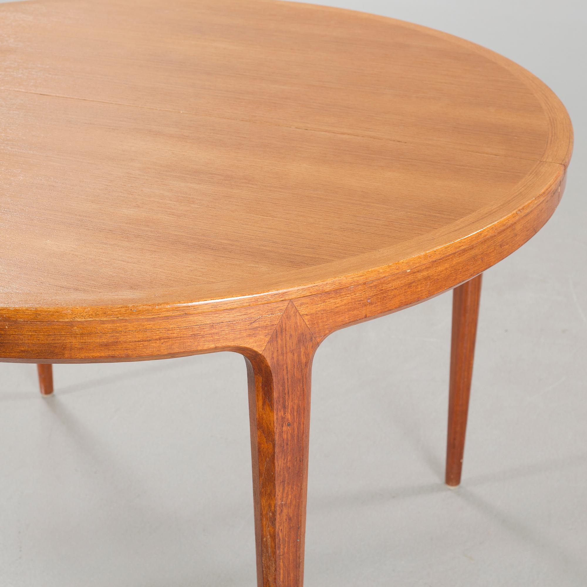 BERTIL FRIDHAGEN, matbord, modell 3-132A, ur serien Facett, Bodafors, 1964.