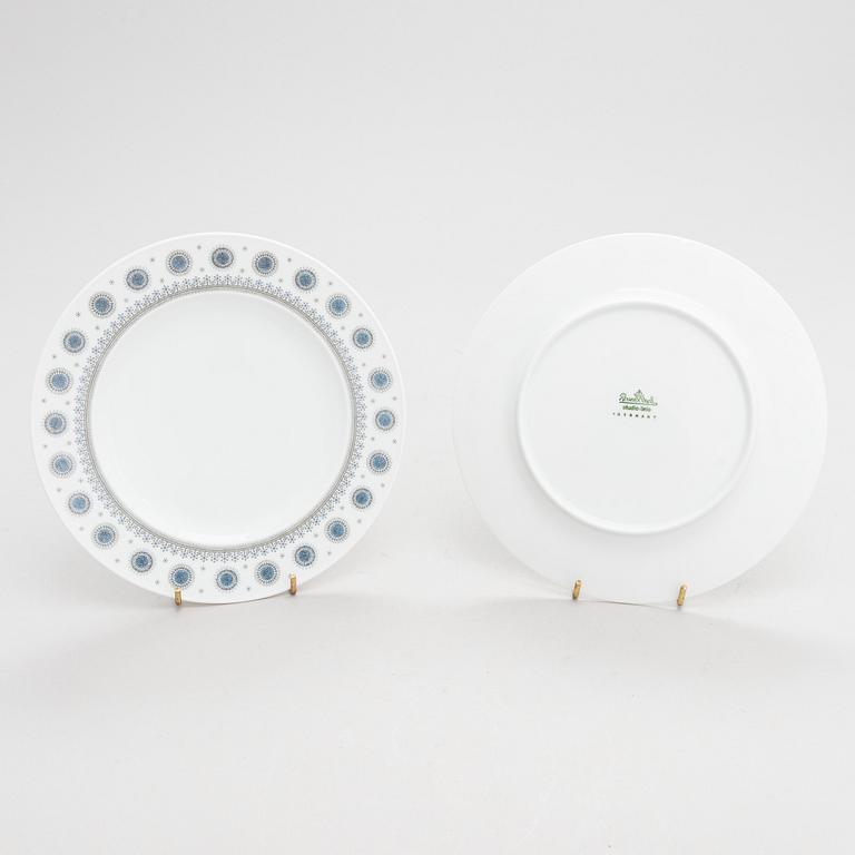 A 28 pieces of porcelain tableware by Tapio Wirkkala, model "Composition/Jääkukka" for Rosenthal, 20th cen.
