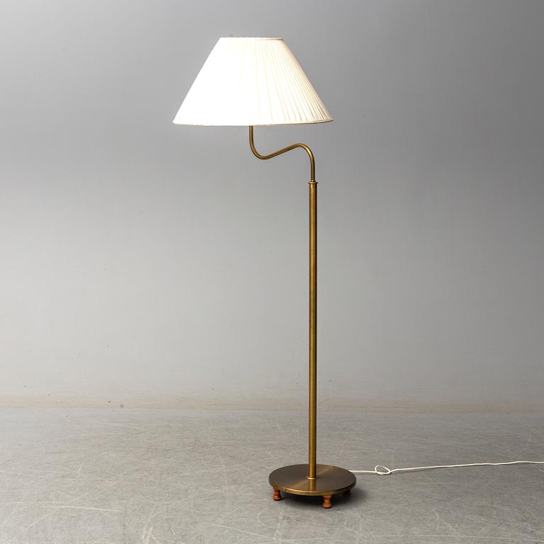 JOSEF FRANK, floor light, 'Lilla kamelen', model 2568, second half of the 20th century.