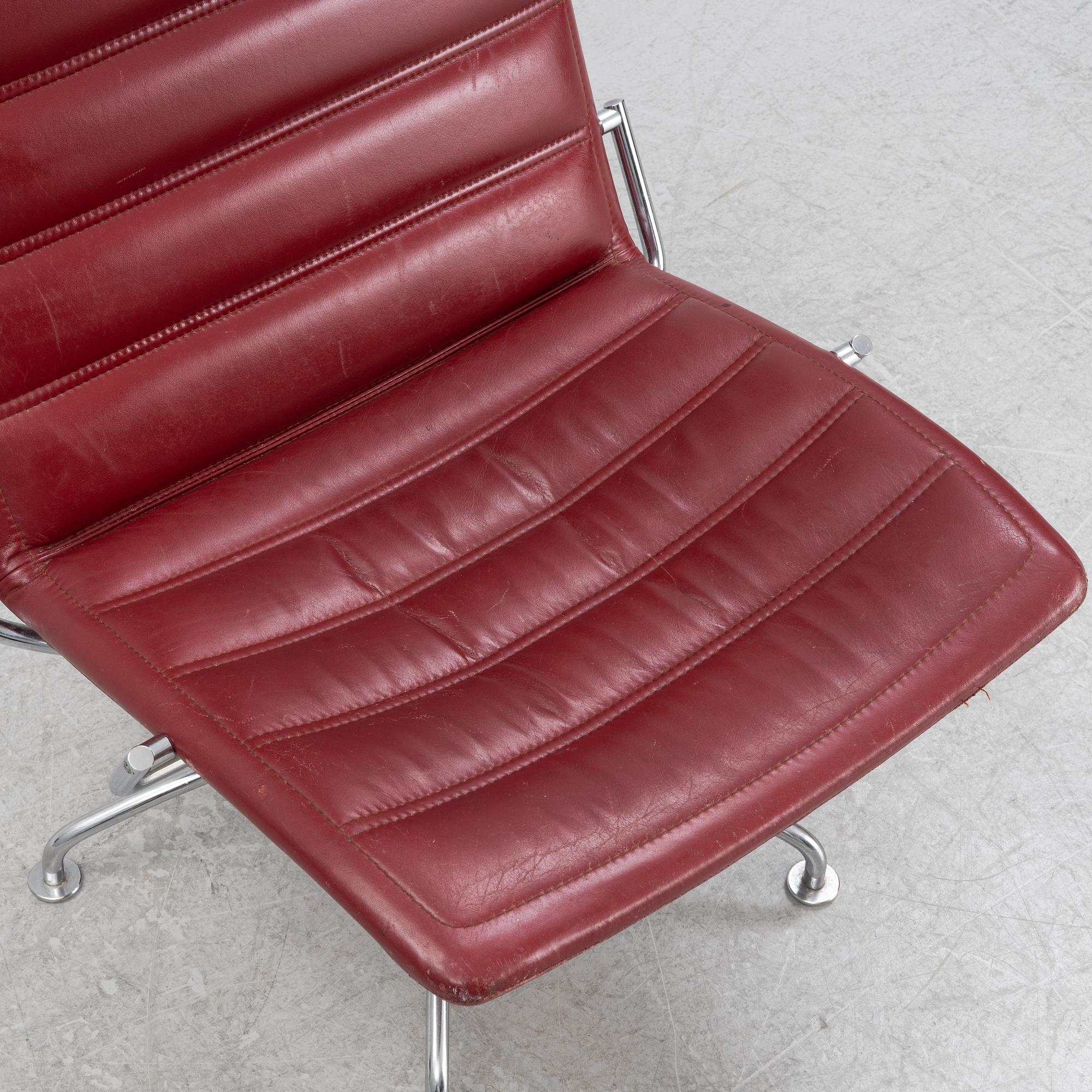 Jens Ammundsen, a 'SAS series' swivel chair, Fitz Hansen, dated 1991.