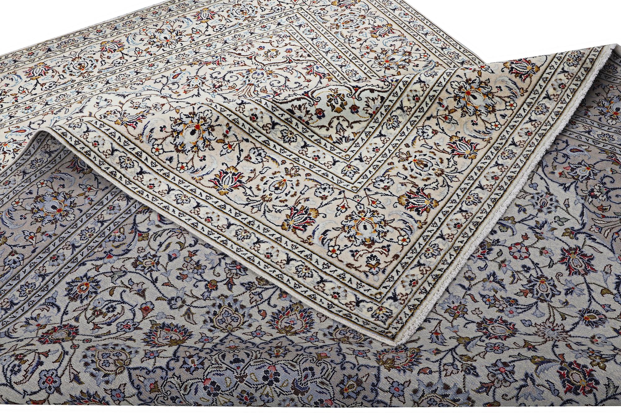 A Kashan carpet, c.355 x 243cm.