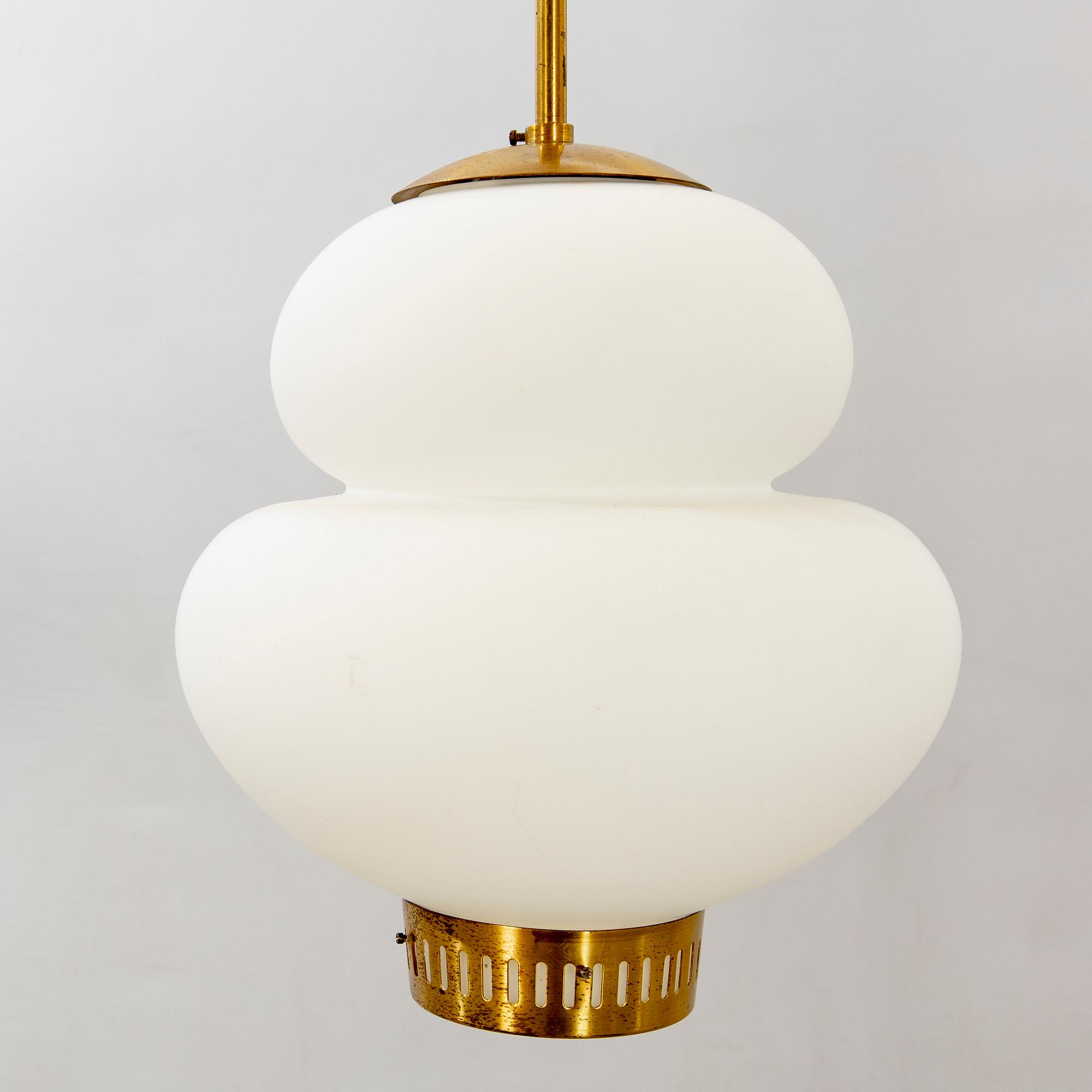 Bernt Karlby taklampa  'Peanut' för lyfa Danmark 1900-talets mitt.