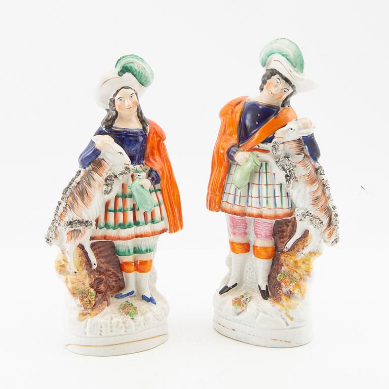 Figuriner 8 st troligen Staffordshire 1800-talets första hälft flintgods.