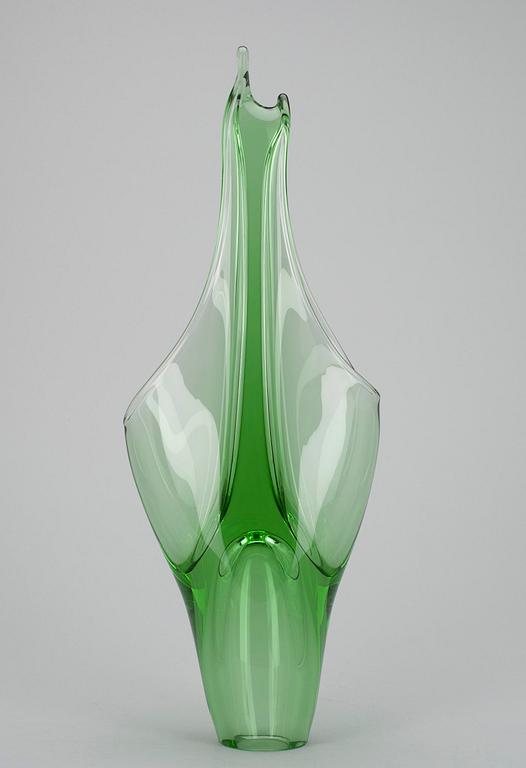 A GLASS SCULPTURE.