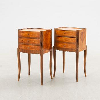 A pair of Louis XV-style bedside tables, 20th century.
