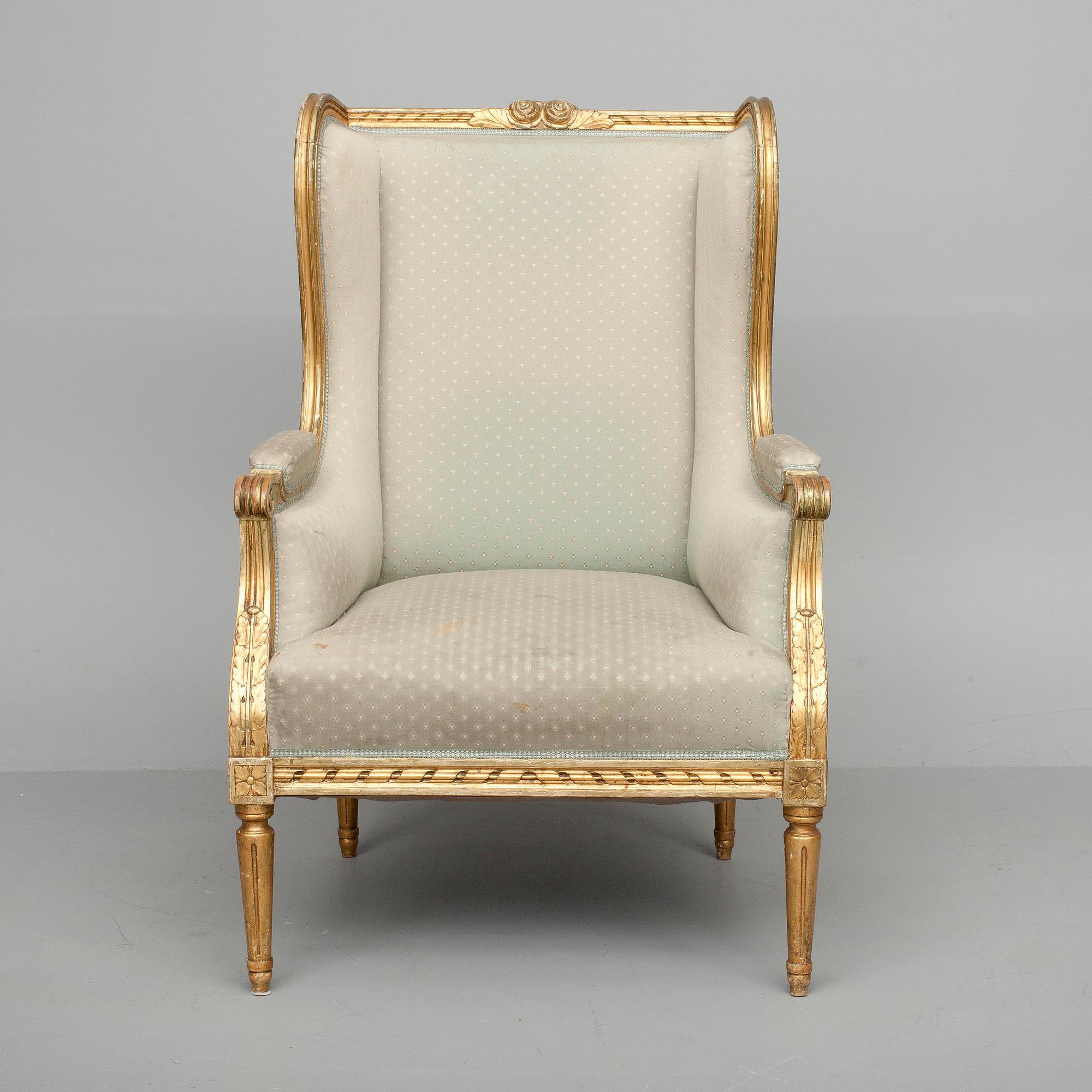 FÅTÖLJ, gustaviansk stil, förgylld, 1900-talets början.