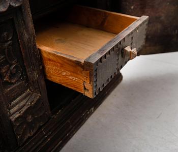 CASSONE, Sydeuropa, 1700-tal.