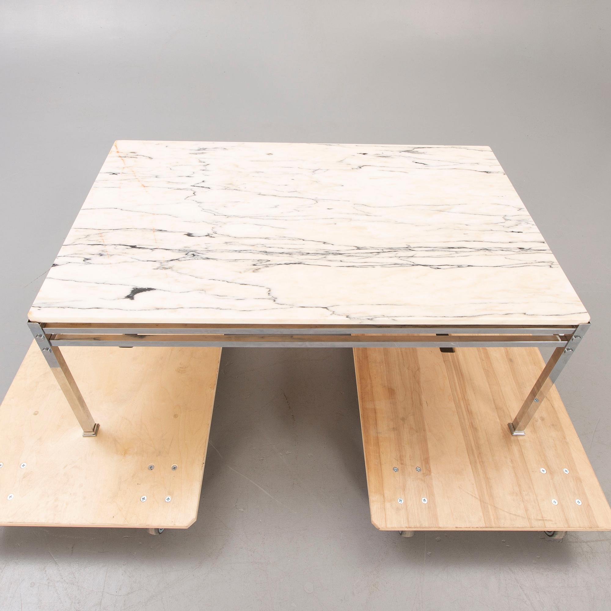 Soffbord, 1980-tal, troligen Italien.