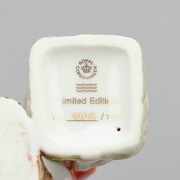 FIGURINER, 2st, porslin, Royal Copenhagen, numrerade 809 resp 1003/7500.
