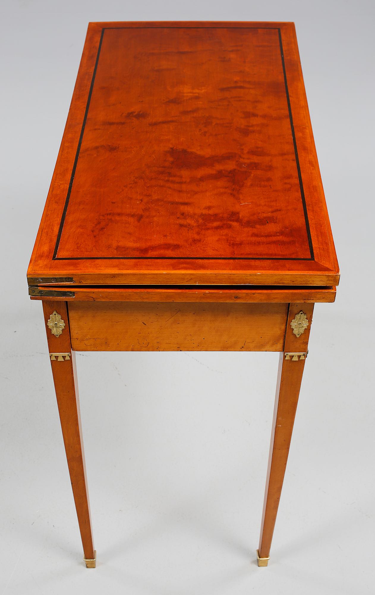 SPELBORD, gustaviansk stil, 1800-tal.