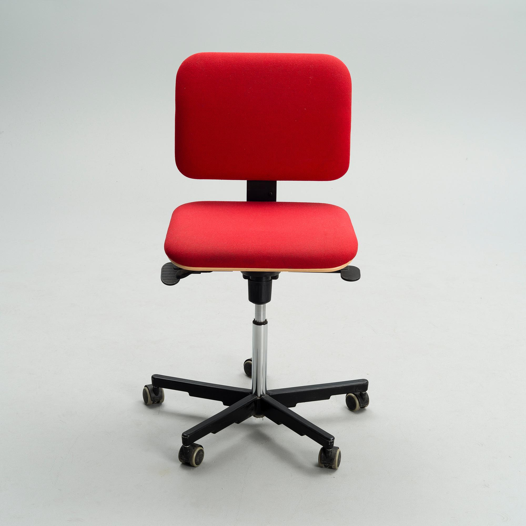 YRJÖ KUKKAPURO, KONTORSSTOL.