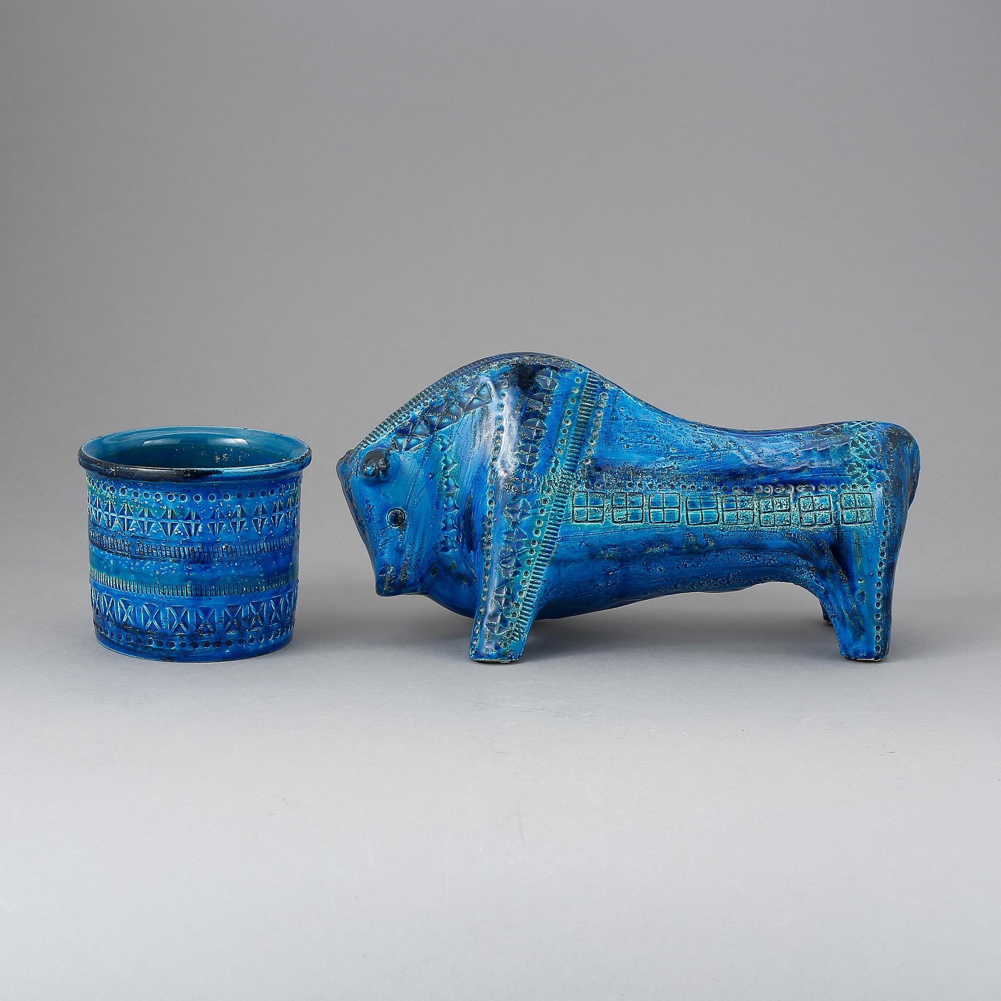 FIGURIN samt YTTERFODER, lergods. Raymor Bitossi, Aldo Londi Rimini Blue.
