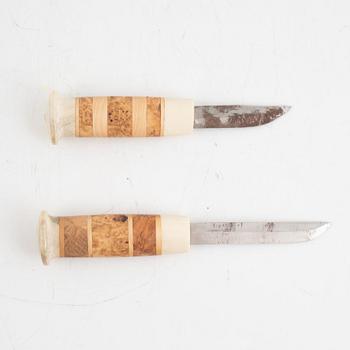 Hjalmar Midbjer, two knives, signed and dated, Pälkem, 1979.