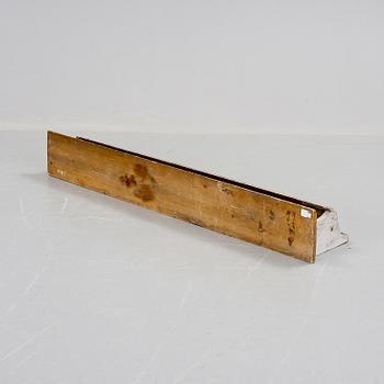 VÄGGHYLLA, 1800-tal.