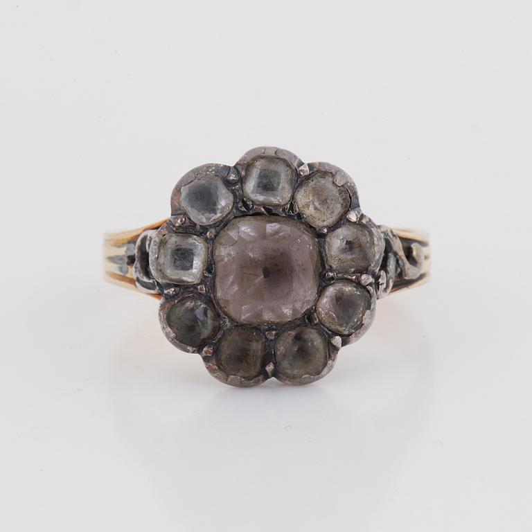 Paste stone ring.