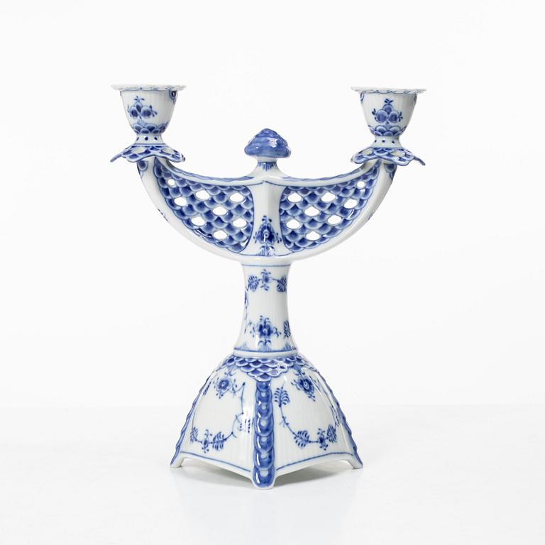 Royal Copenhagen, A candelabrum, porcelain, model no. 1169, "Musselmalet" full lace, 1969–74.