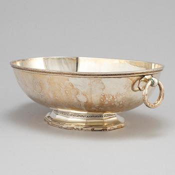 A silver bowl by CF Carlman, Stockholm 1948.