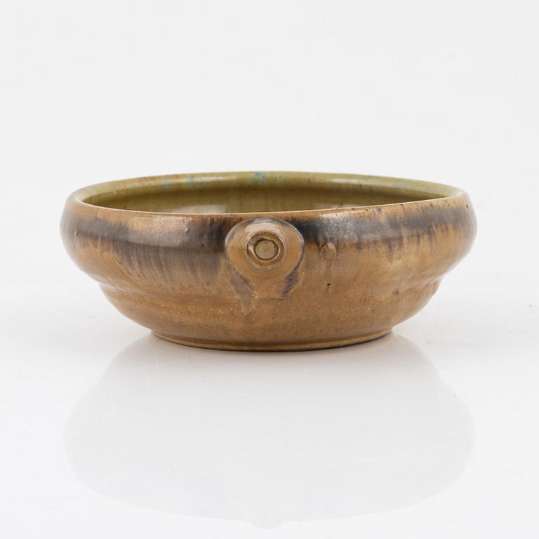 Allan Ebeling, a ceramic bowl with spout, Torshälla, Sweden, signed.