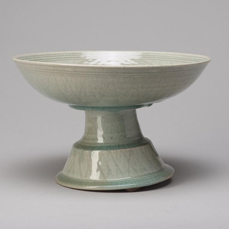 A celadon glazed tazza, Sawankhalok, 15th /16th Century.