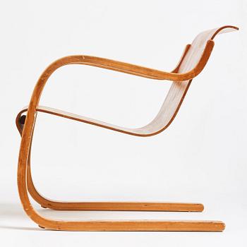 Alvar Aalto, a model nr 31 birch armchair, executed on license by Aalto Design Hedemora, Sweden 1945-54.