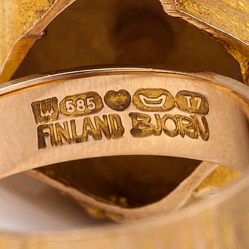 Björn Weckström, A 14K gold ring "Golden geranium", Lapponia 1972.