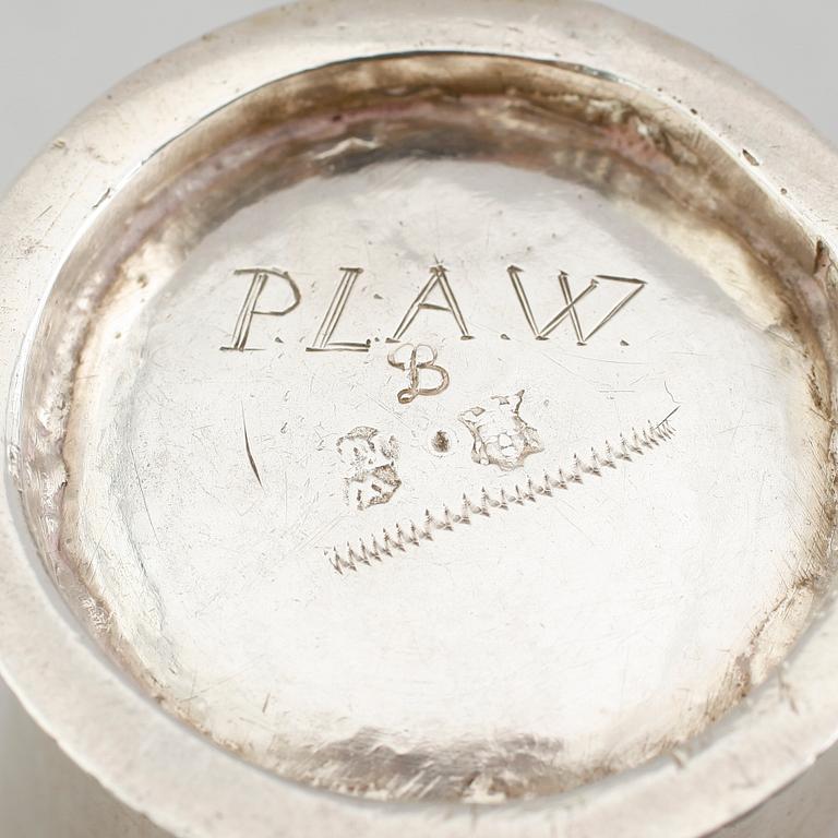 BÄGARE, silver, Rudolf Wittkopf, Stockholm 1714. Vikt ca 104 gram.