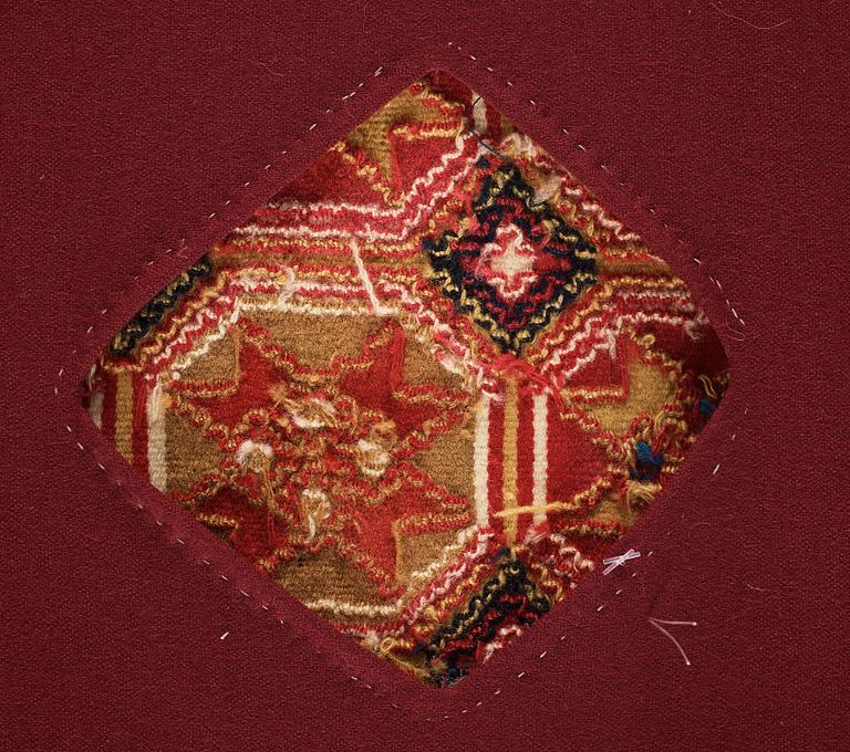 A CARRIAGE CUSHION, double-interlocked tapestry, "Stjärnmönster", ca 43,5-44,5 x 94-95 cm, Scania (Sweden).
