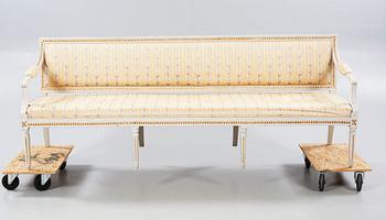 A Late 18th century gustavian sifa.
