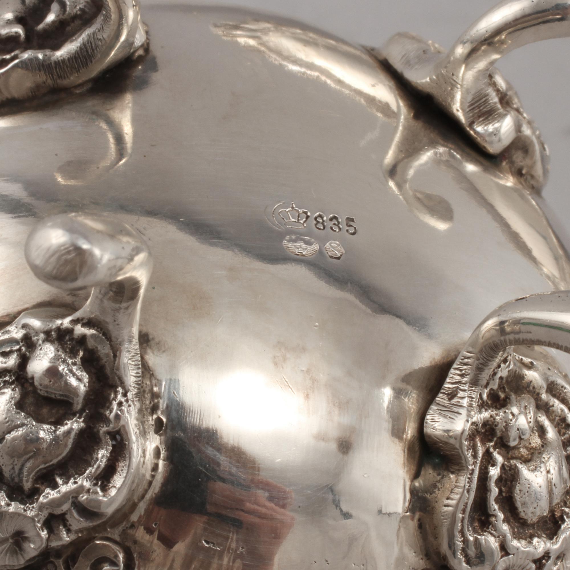 PARTI SILVER, 4 delar, låghaltigt silver, rokokostil, svenska importstämplar, 1900-tal.
