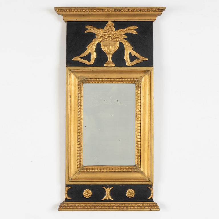 Speglar, två stycken, Empire, 1800-talets första hälft.