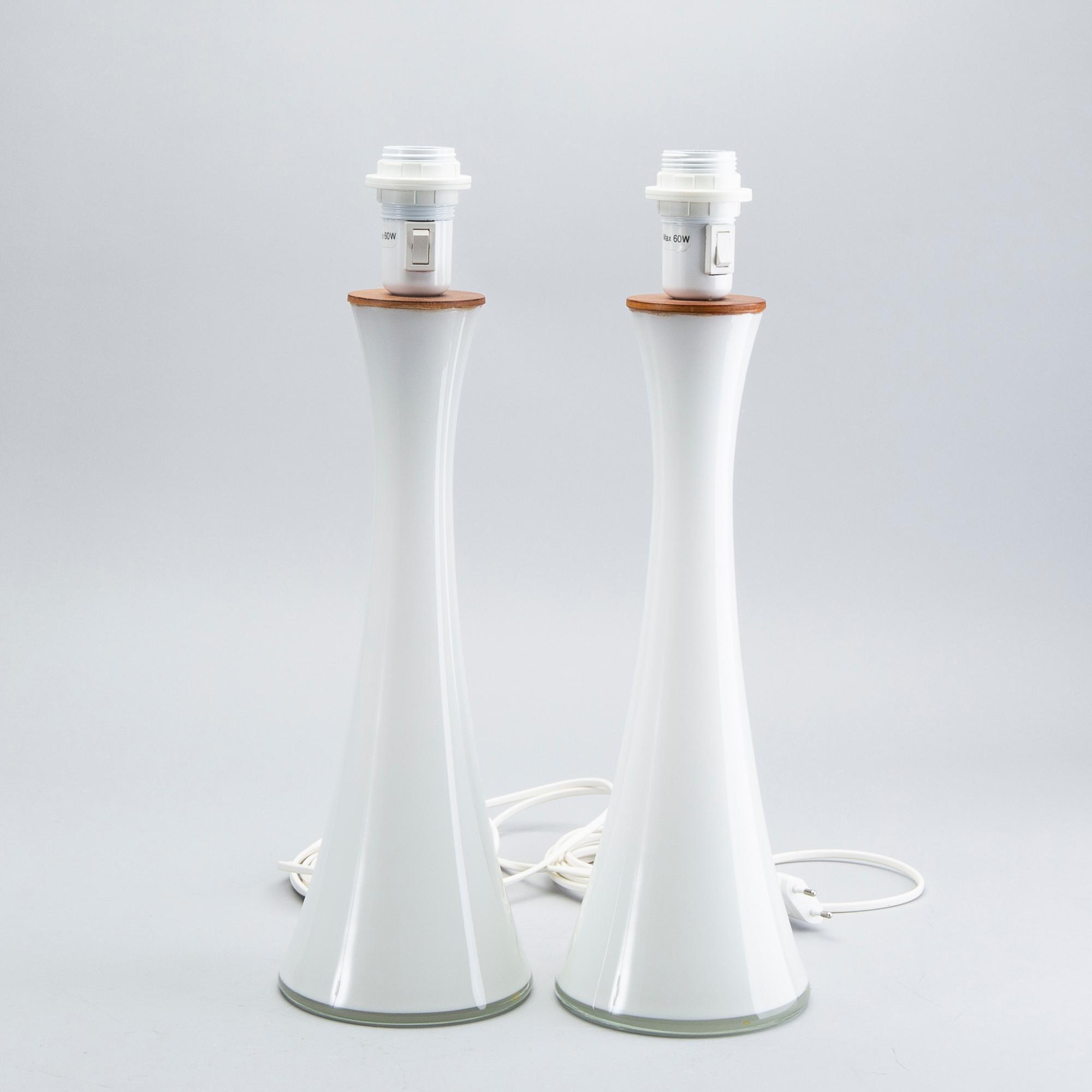 Bergboms, 2 st, bordslampor, glas.