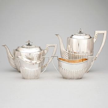 TE OCH KAFFESERVIS, 4 delar, silver, C G Hallberg, Stockholm, 1894. Totalvikt 1820 gram.