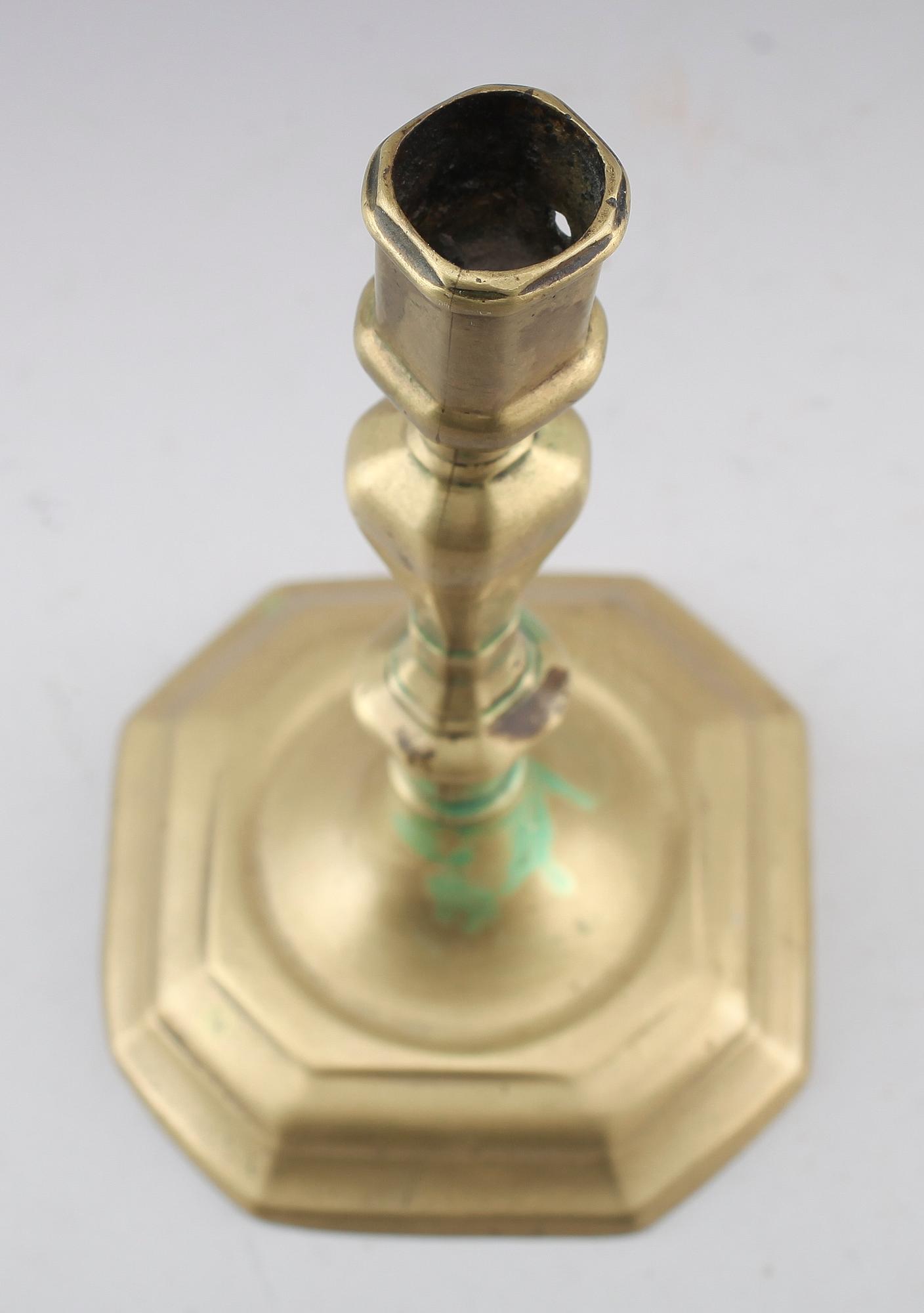 LJUSSTAKE, mässing, senbarock, 1700-tal.