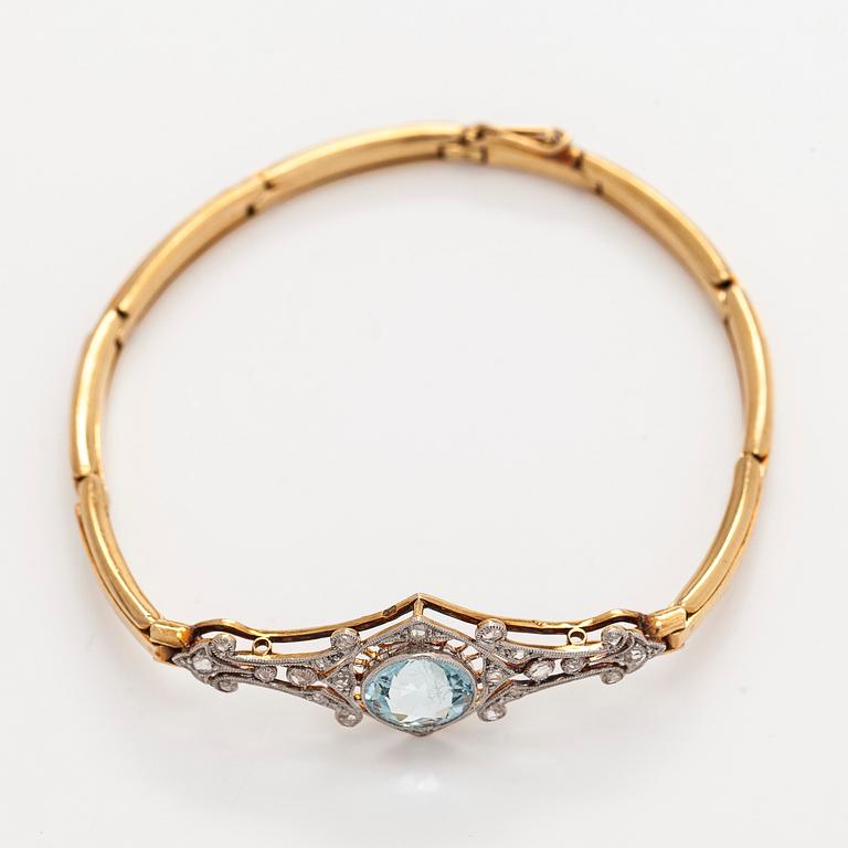 Bracelet, faceted aquamarine, rose-cut diamonds, 18K gold.