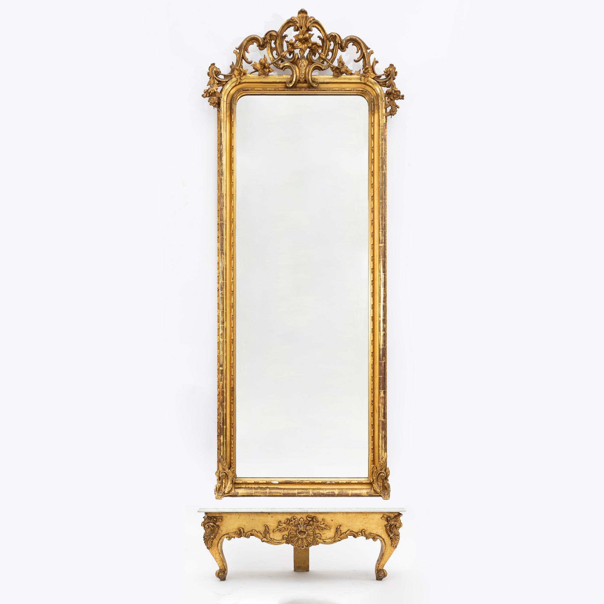 Mirror with console table, Rococo-revival, circa mid-19th century.