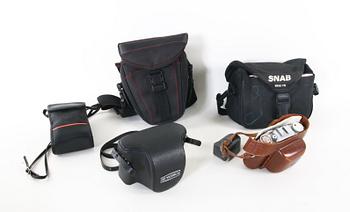 DIV KAMEROR, 5 delar med väskor.