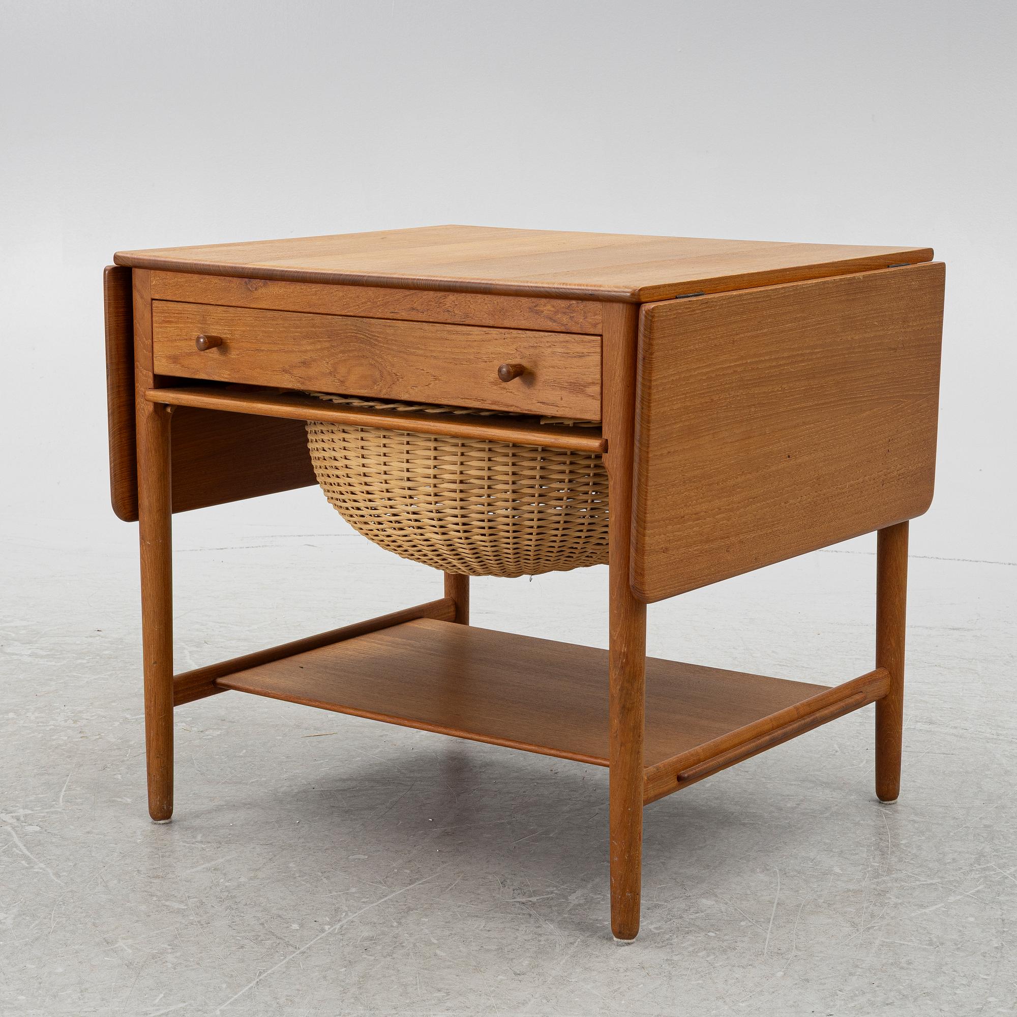 Hans J. Wegner, sewing-/side table "AT-33" Andreas Tuck Denmark.