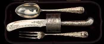 RESEBESTICK, i etui. Silver, London, 1880-1881. Tot 164 g.