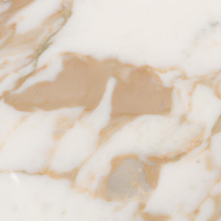 Eero Saarinen, Table 'Tulip'. Knoll International, 2017.