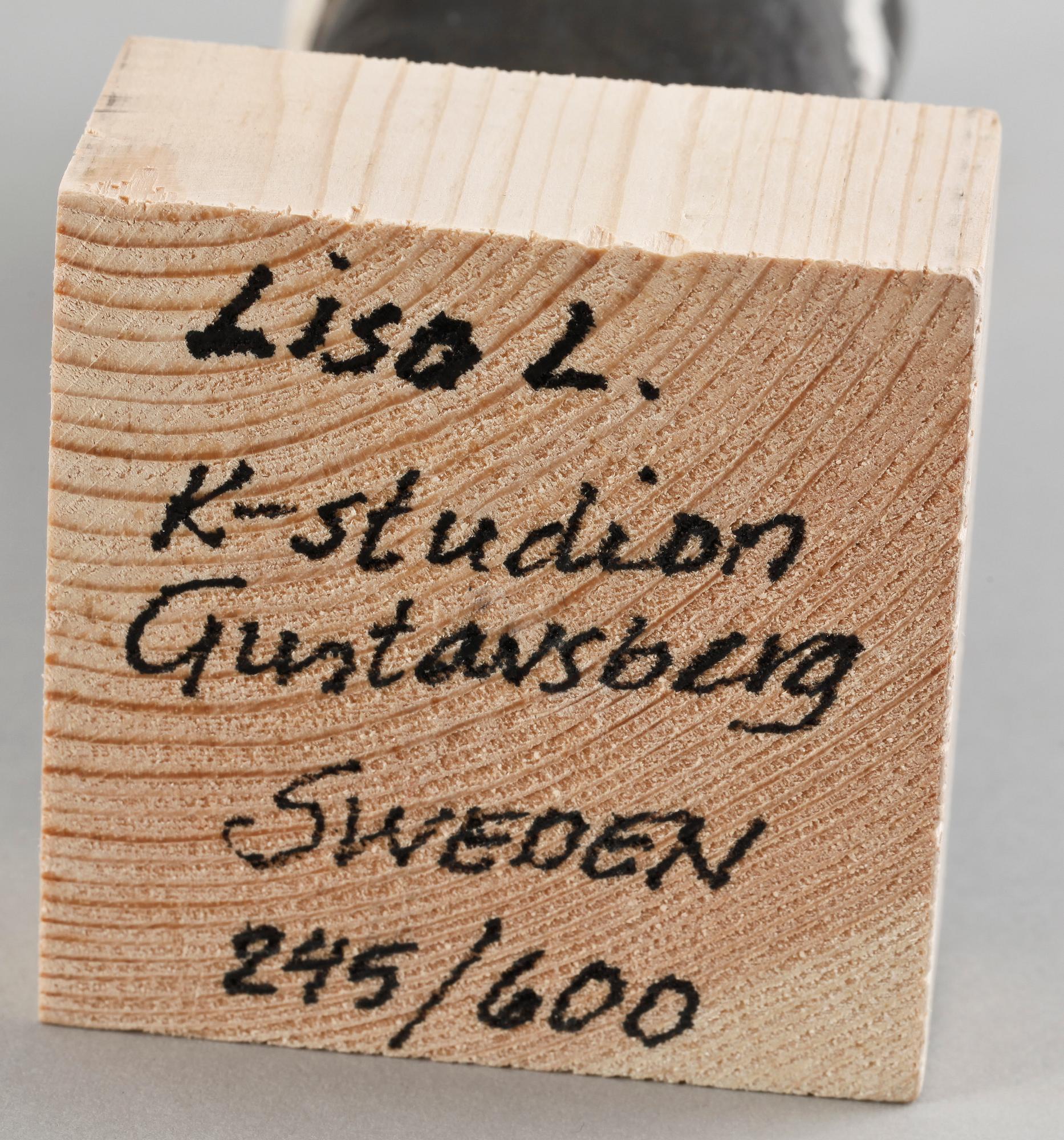 FIGURIN, stengods, Lisa Larson, Gustavsberg, sign o numr 245/600.
